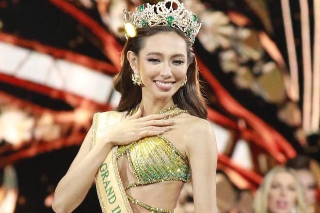 Thùy Tiên xuất sắc đăng quang Hoa hậu Hòa bình Quốc tế 2021