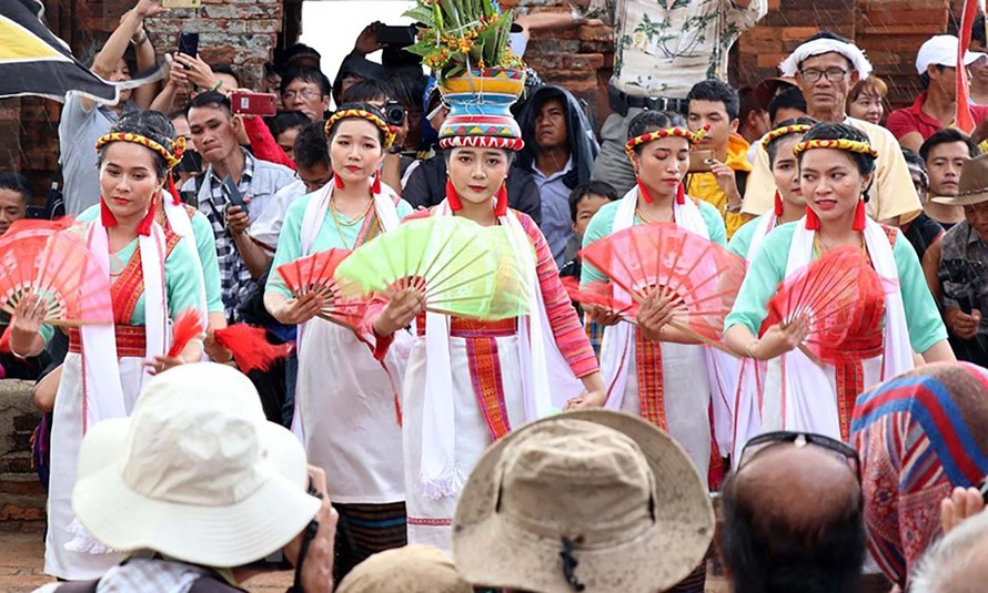 Lễ hội Katê của người Chăm tỉnh Bình Thuận được đưa vào danh mục Di sản văn hóa phi vật thể quốc gia