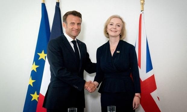 Tổng thống Pháp Emmanuel Macron và Thủ tướng Anh Liz Truss. (Nguồn: Reuters)