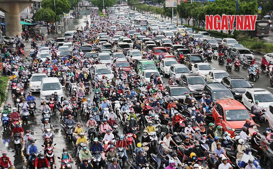 Việt Nam có khoảng 4,2 triệu ô tô và hơn 45 triệu xe máy đang lưu hành.