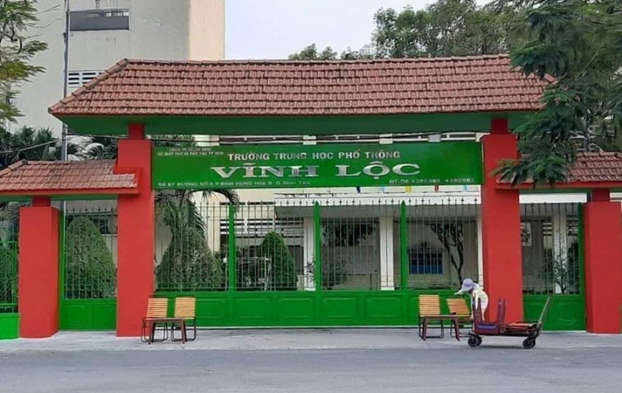 Trường THPT Vĩnh Lộc. 