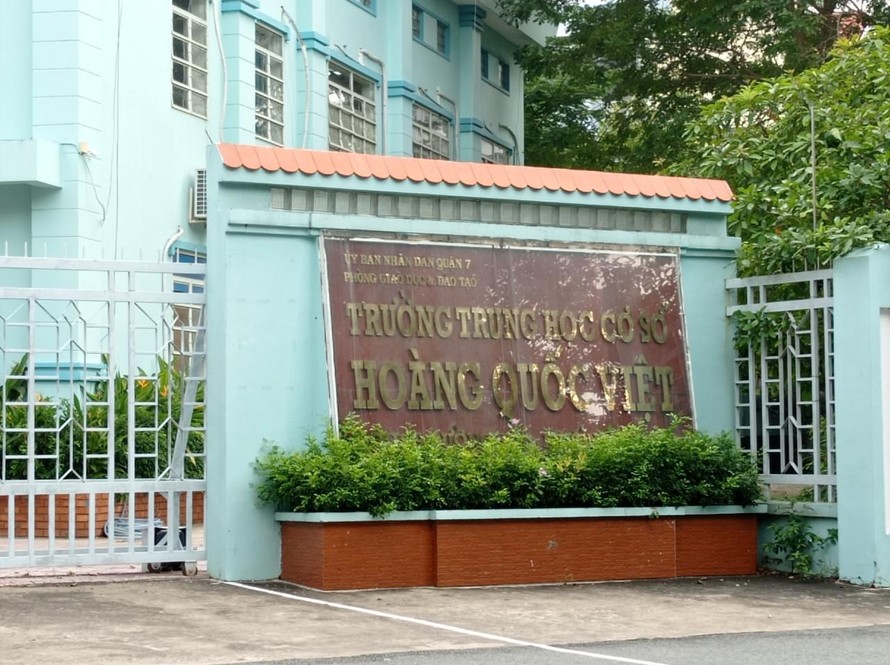 Trường THCS Hoàng Quốc Việt.