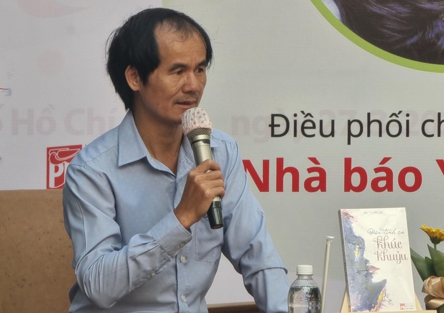 Nhà văn, nhà báo Nguyễn Hồng Lam.