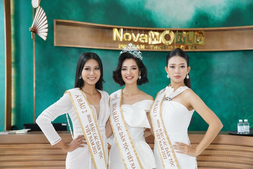 Đồng hành cùng top 3 Hoa hậu các Dân tộc khám phá NovaWorld Ho Tram