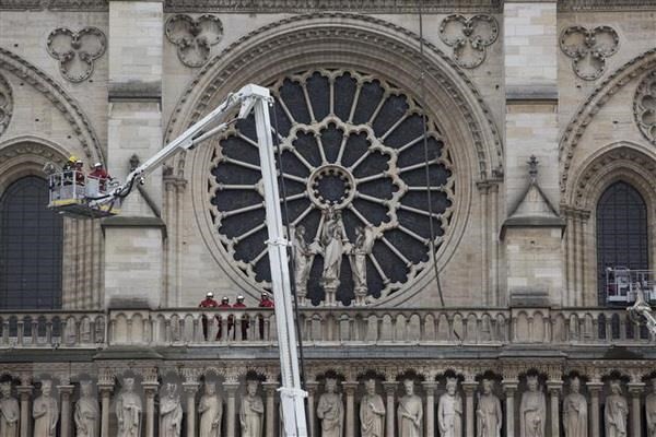 Pháp cảnh báo việc lừa đảo quyên góp phục dựng Nhà thờ Đức Bà Paris