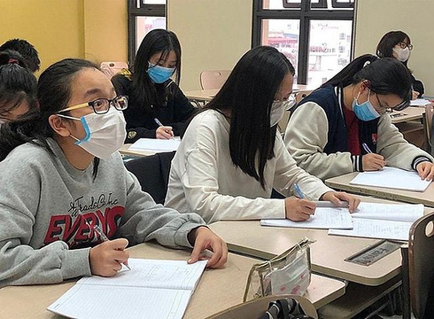 Thành phố Hồ Chí Minh điều chỉnh kế hoạch dạy học trong học kỳ 2 vì học sinh nghỉ do dịch bệnh.