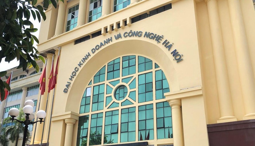 Chủ tịch HĐQT Trường ĐH KD&CN Hà Nội không biết có cuộc họp Hội đồng quản trị?