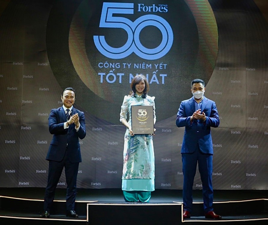 Bảo Việt vào top 50 công ty niêm yết tốt nhất Việt Nam do Forbes bình chọn