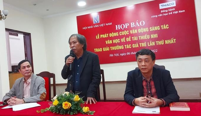 Buổi họp báo Trao giải thưởng cho Tác giả trẻ lần thứ nhất của Hội Nhà văn Việt Nam. Ảnh: NNVN.