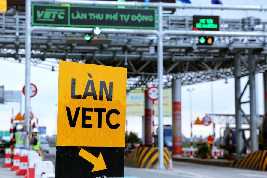 Tổng cục Đường bộ Việt Nam lên tiếng về hợp đồng thu phí không dừng giữa VETC và VEC