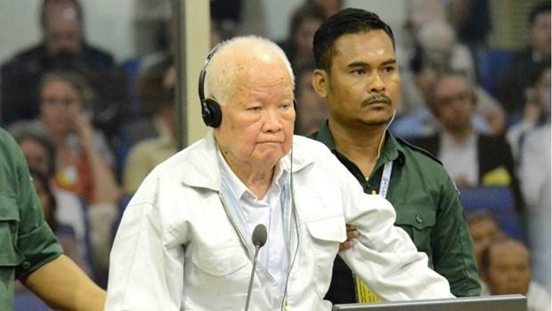 Thủ lĩnh chế độ Khmer Đỏ Khieu Samphan phạm tội diệt chủng và lĩnh án tù chung thân.