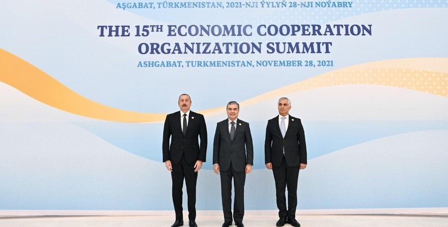 Tổng thống Azerbaijan tham dự Hội nghị thượng đỉnh lần thứ 15 của Tổ chức Hợp tác Kinh tế ECO