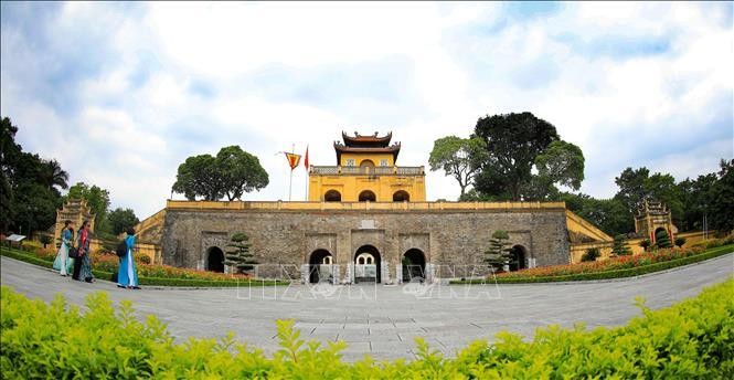 Đoan Môn là cửa chính phía Nam vào Hoàng thành Thăng Long được xây dựng vào thời nhà Lê trung hưng được tu sửa vào thời nhà Nguyễn. Ảnh: TTXVN