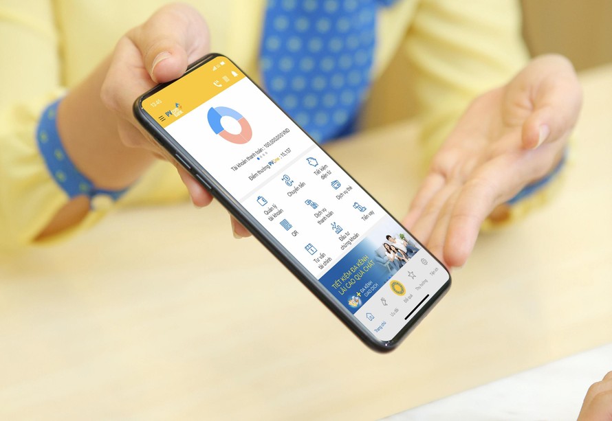 PVcomBank là ngân hàng đầu tiên triển khai tính năng hiển thị chi tiết thông tin từng giao dịch trên ứng dụng PV-Mobile Banking