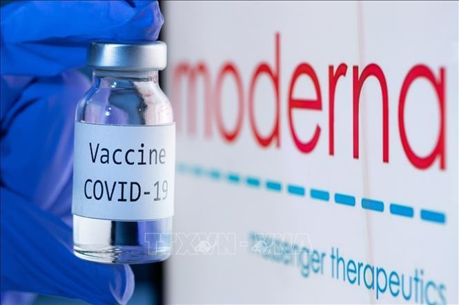 Giới thiệu vaccine ngừa COVID-19 của hãng dược phẩm Moderna. Ảnh: AFP/TTXVN