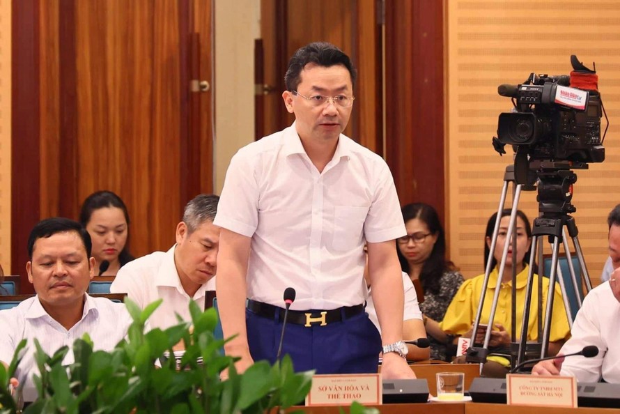 Ông Phạm Xuân Tài, Phó Giám đốc Sở VH&TT Hà Nội thông tin tại họp báo.